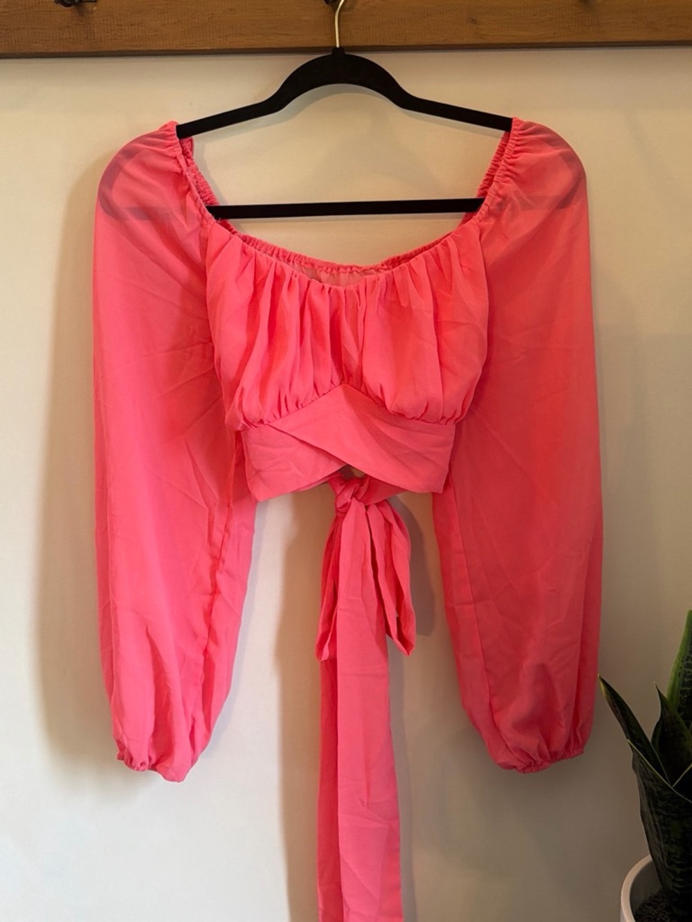 Tie-Back Puff Sleeve Crop Top in Bright Pinkish Coral
